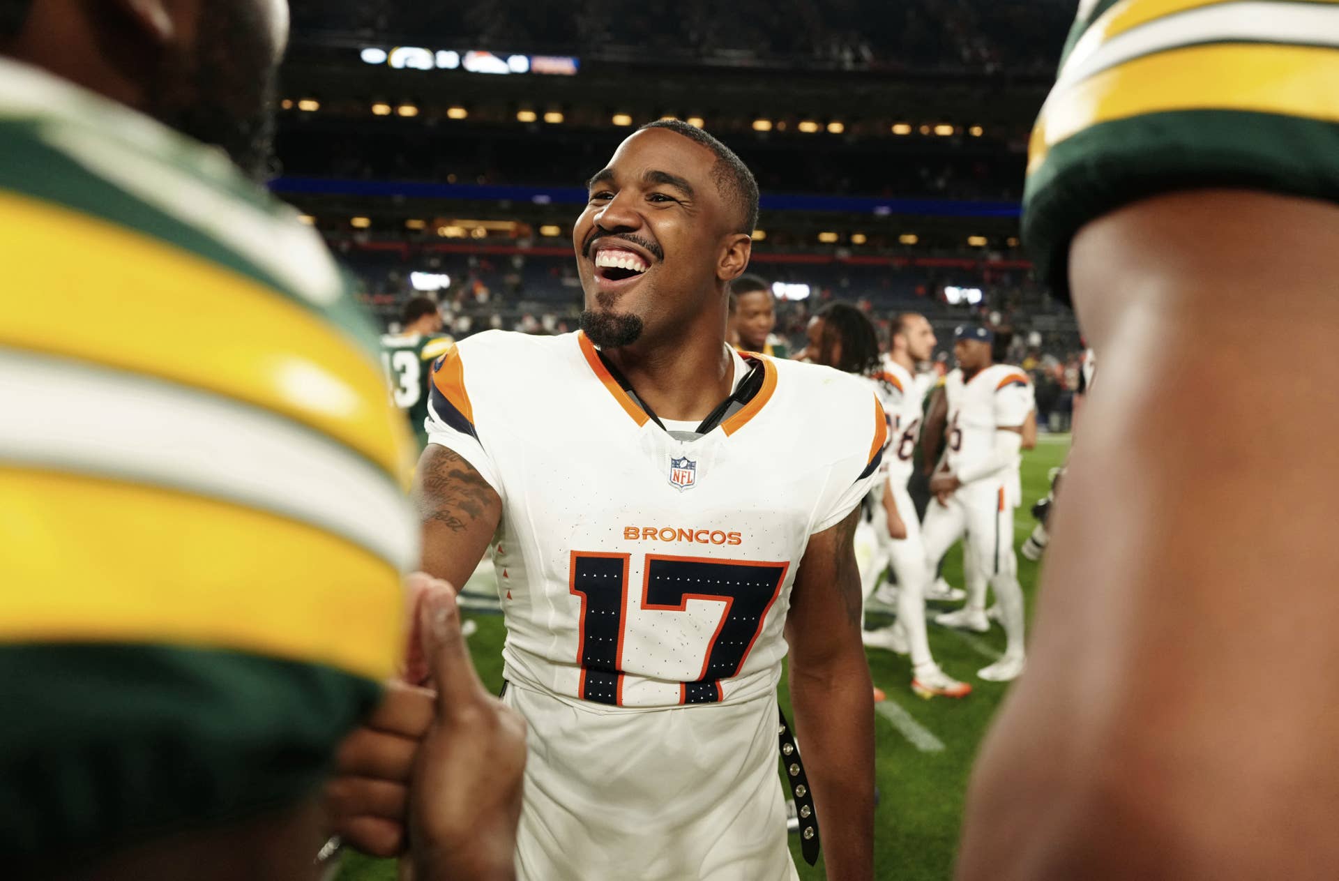 Denver Broncos Reveal Expansive Plans for Jaylen Waddle in 2026 Offense ...