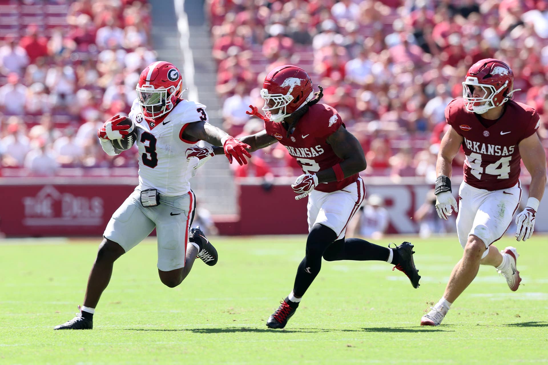 Nate Frazier Injury Update Opens the Door for Georgia’s Other Running Backs - TWSN