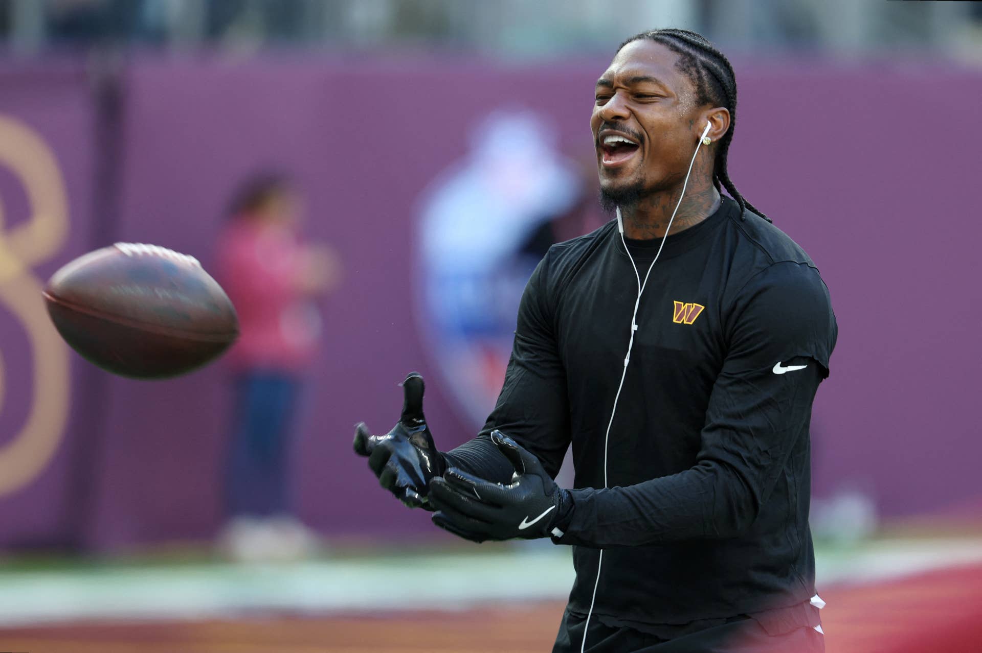 Washington Commanders Backdrop Stefon Diggs Injury Update Raises Questions Ahead of Week 6 - TWSN